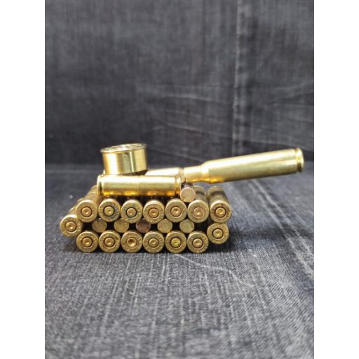 Töltény Tank Ládában