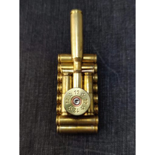 Töltény Tank Ládában